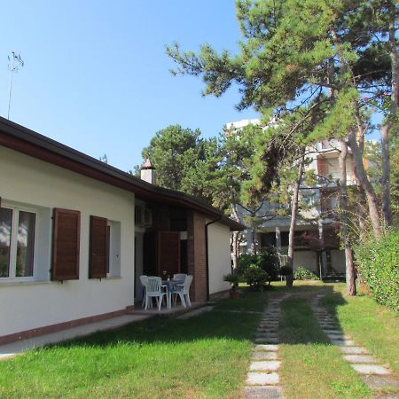 Villa Raffaella Bibione Exterior foto
